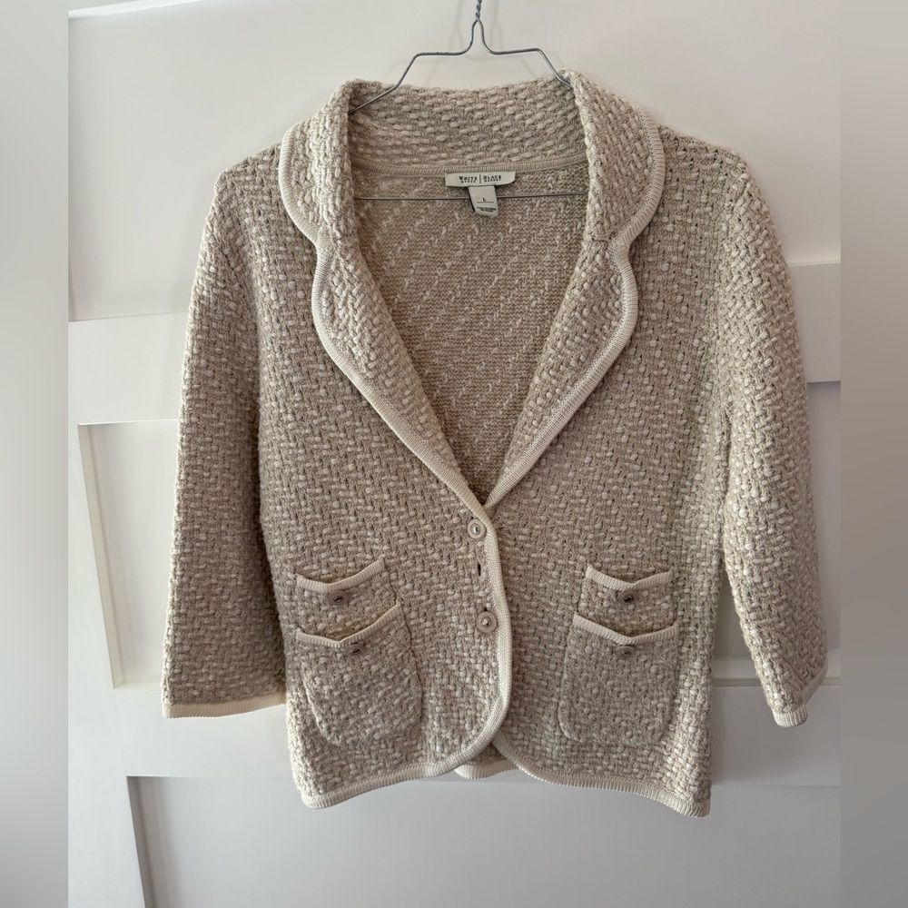 White House Black Market Textured Cream Cardigan with Pockets size L - Picture 1 of 9